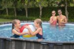 Bestway Steel Pro MAX Frame Pool-Set mit Filterpumpe Ø 366 x 100 cm, Holz-Optik (Mooreiche), rund